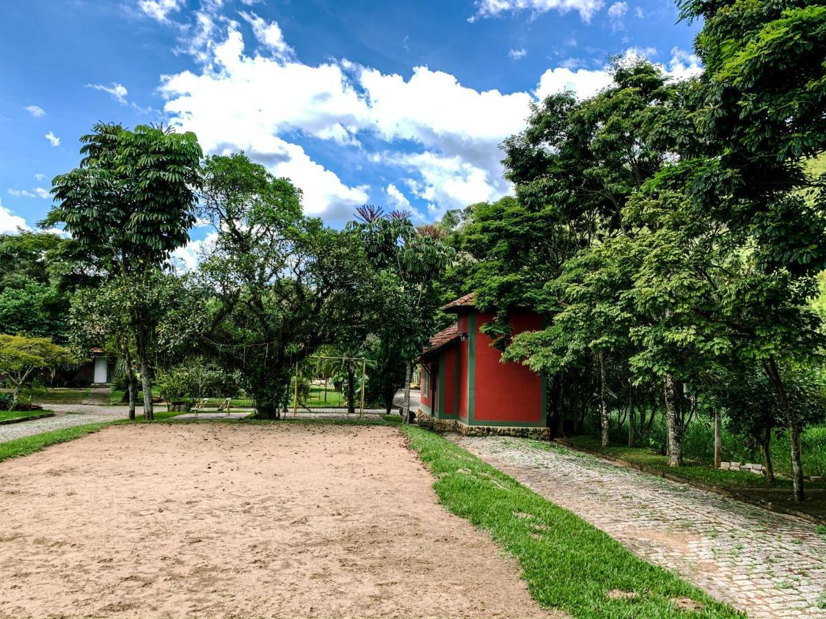 Pousada Das Pedras Passa Quatro Luaran gambar