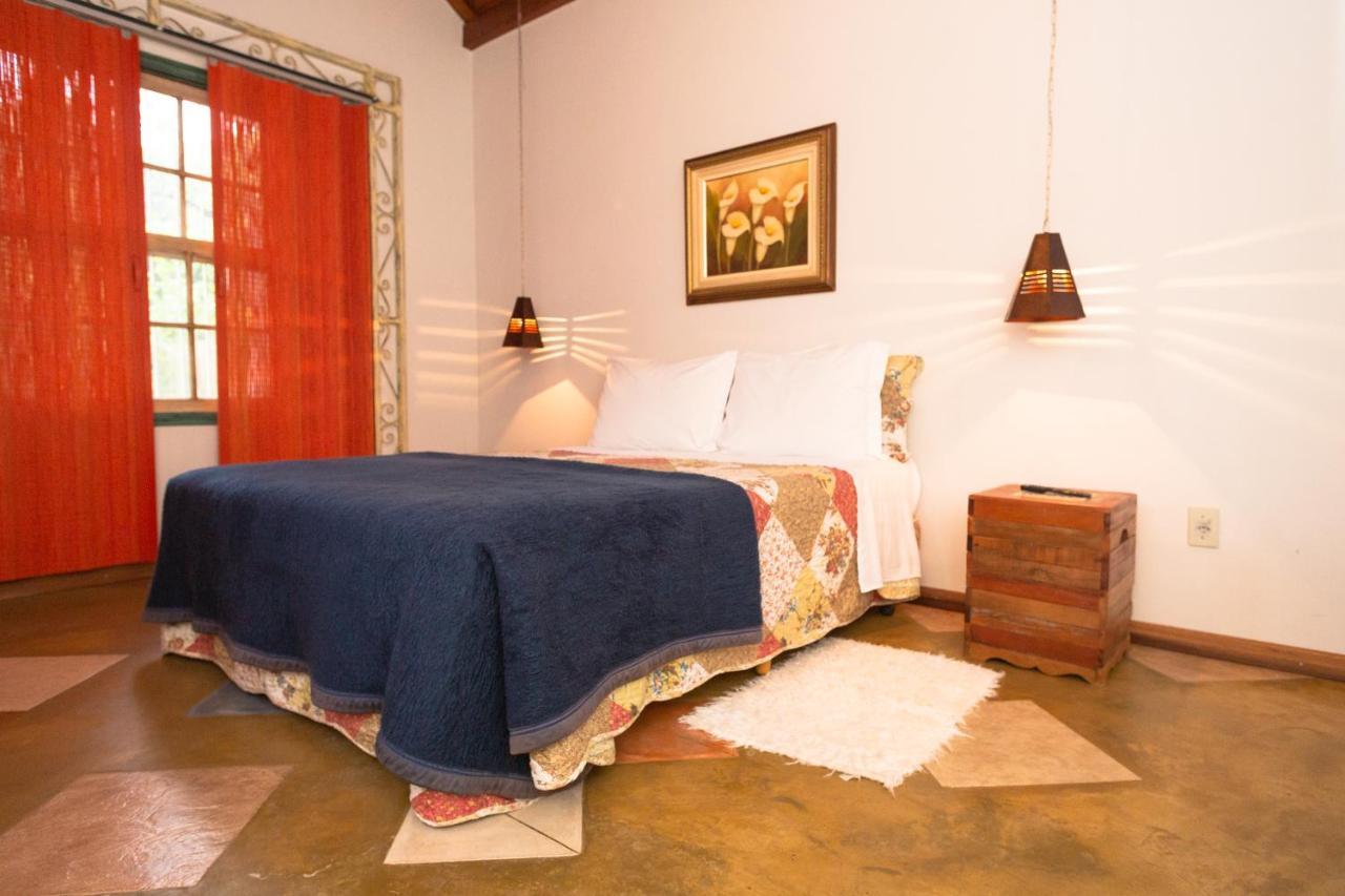 Pousada Das Pedras Passa Quatro Luaran gambar