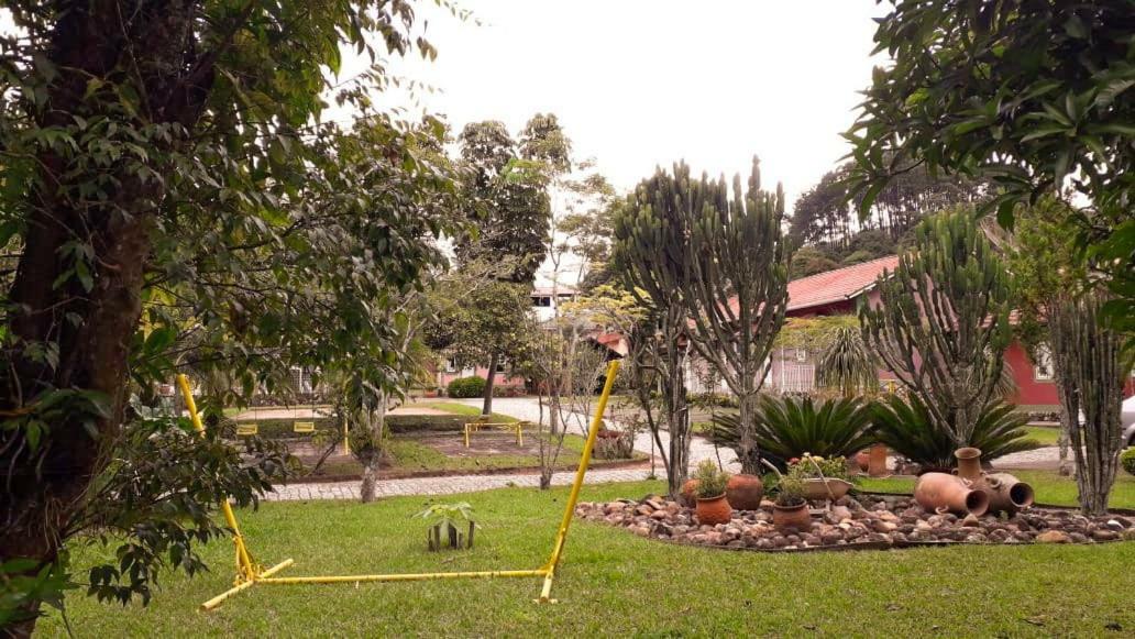 Pousada Das Pedras Passa Quatro Luaran gambar